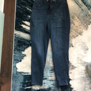 Fashion Nova stretchy jeans size Juniors 13, 31 length